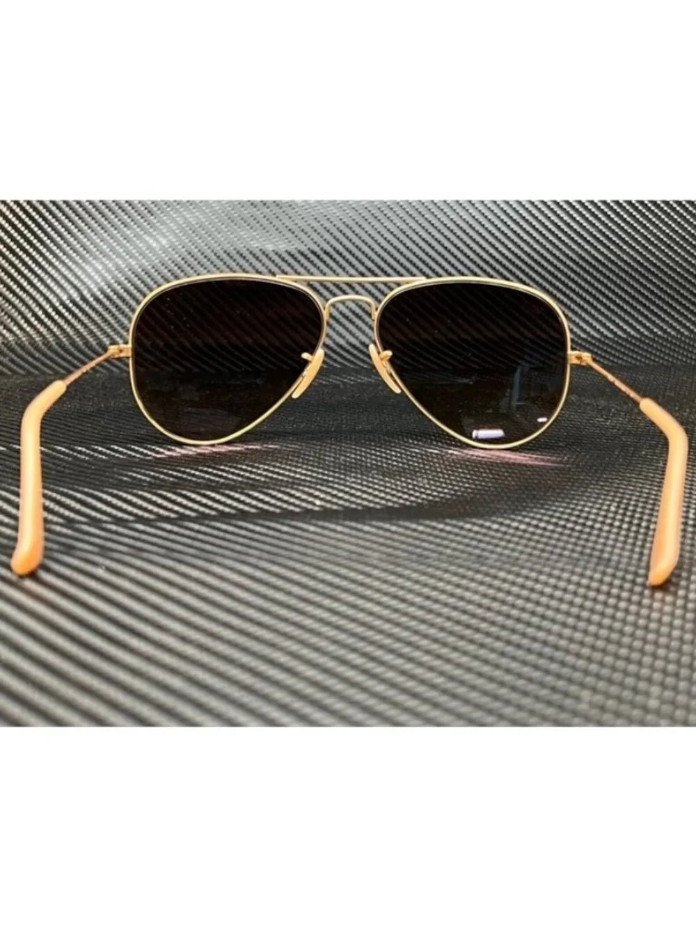 New Ray Ban Men  Gold Sunglasses  55- 14- 135